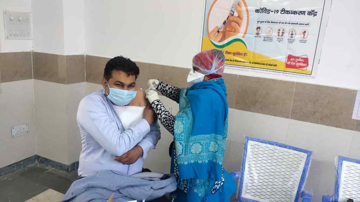 ANM Bimala gets first vaccine for corona rescue in Kanina