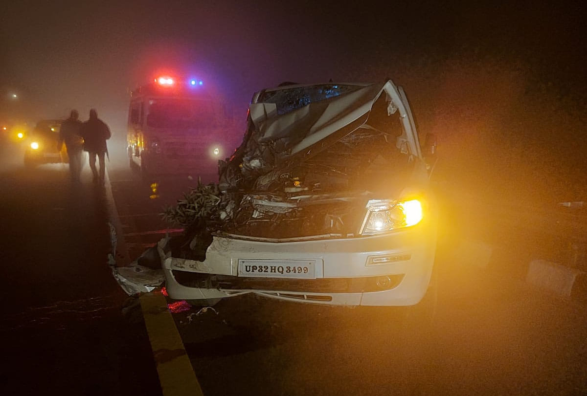 Accident on Agra Lucknow Expressway, 13 injured