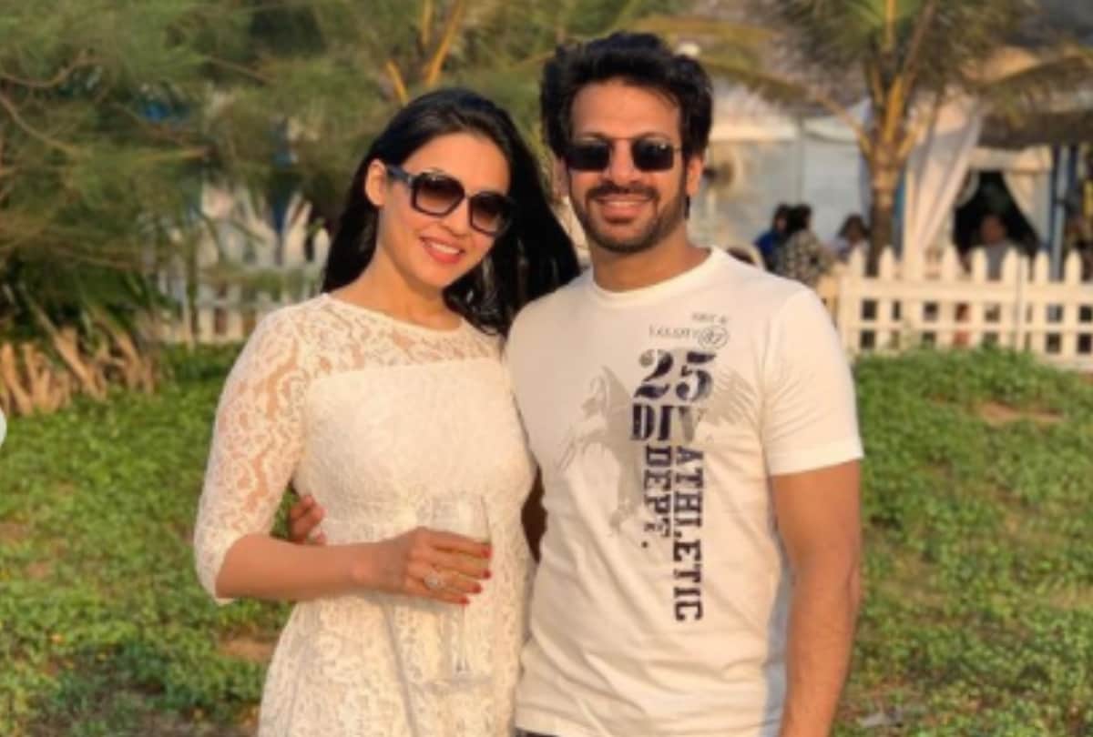 Pavitra Rishta Fame Karan veer Mehra and Nidhi V Seth Tied Knot in Delhi See Photos