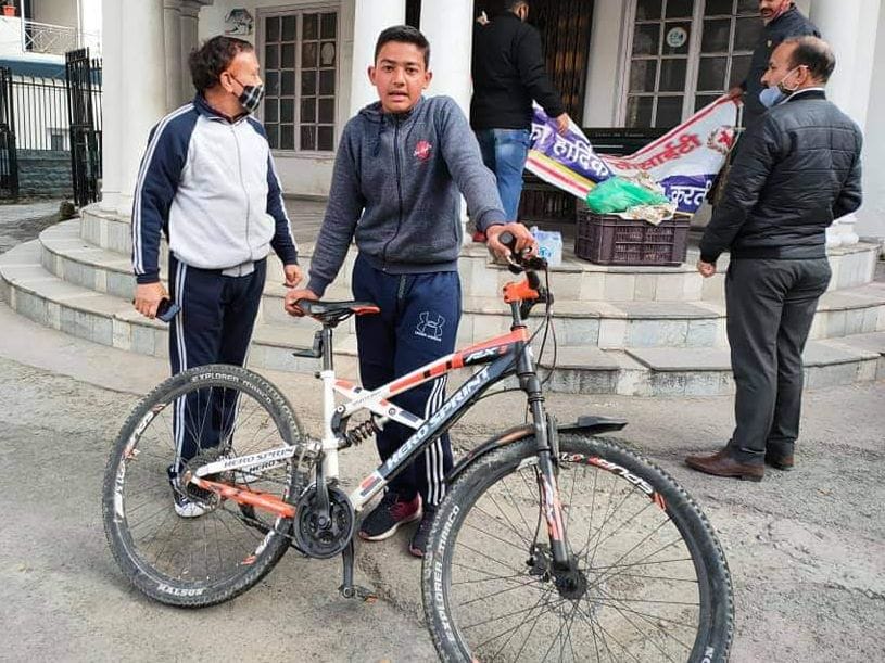 cycle race in chamba pancham win