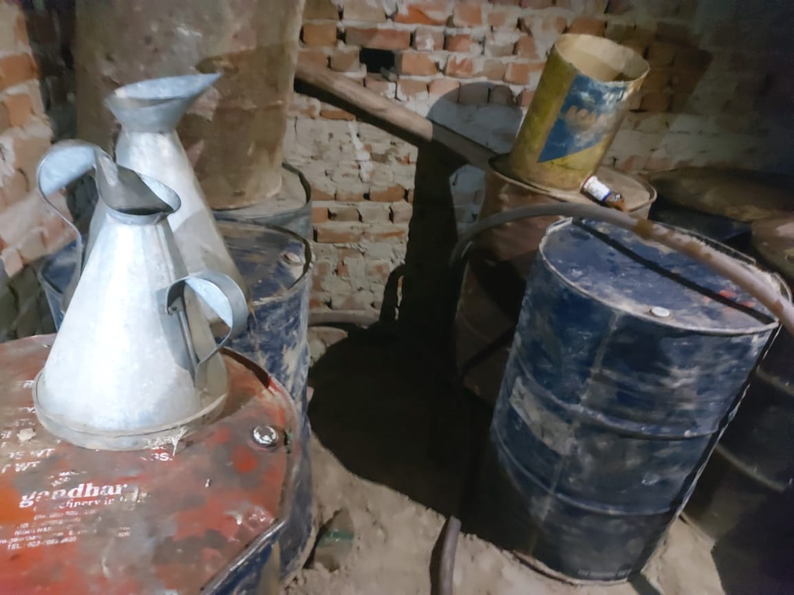 Rectified spirit found in huge quantity in Etawa Bhadohi
