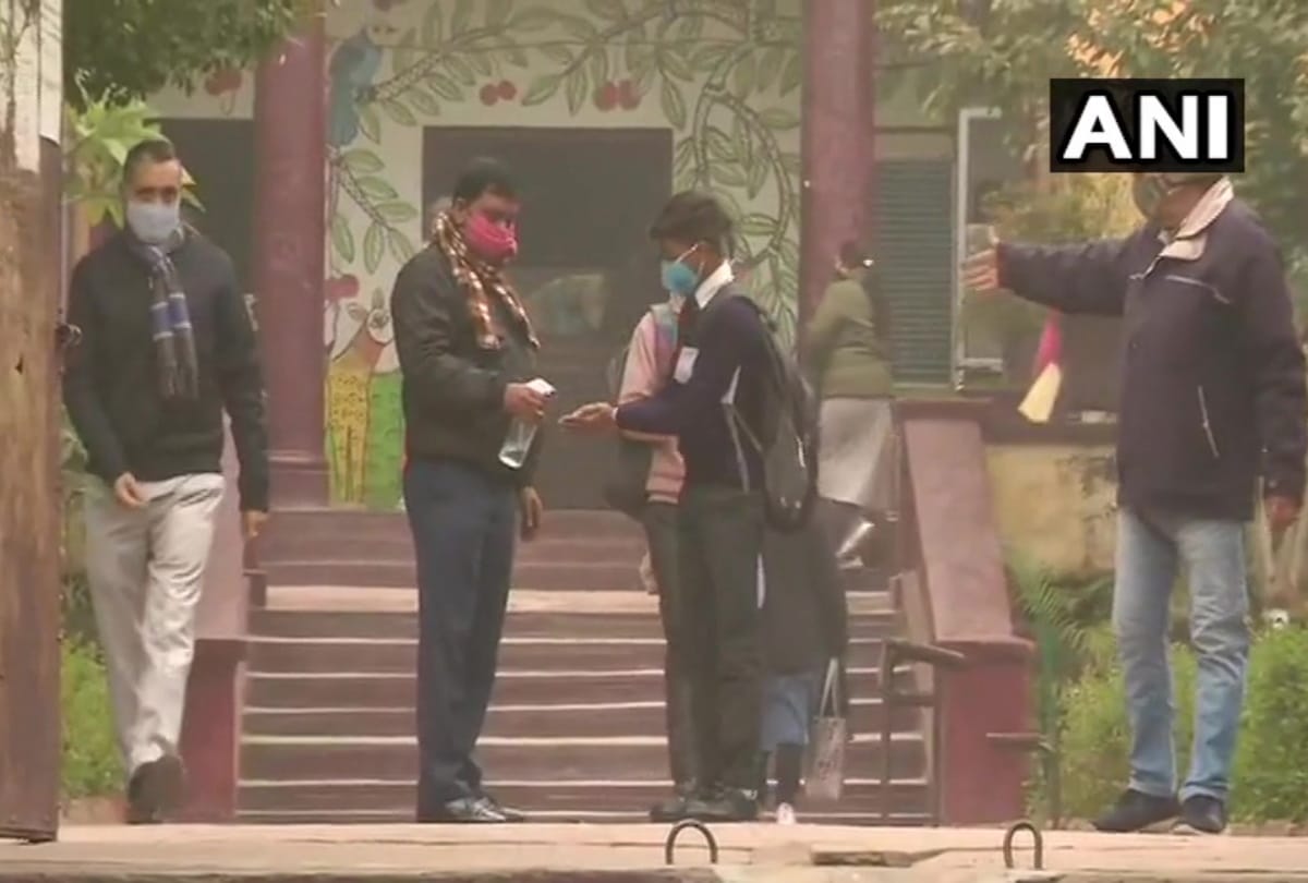 delhi schools reopen today on 18 january students happy that they are back to school