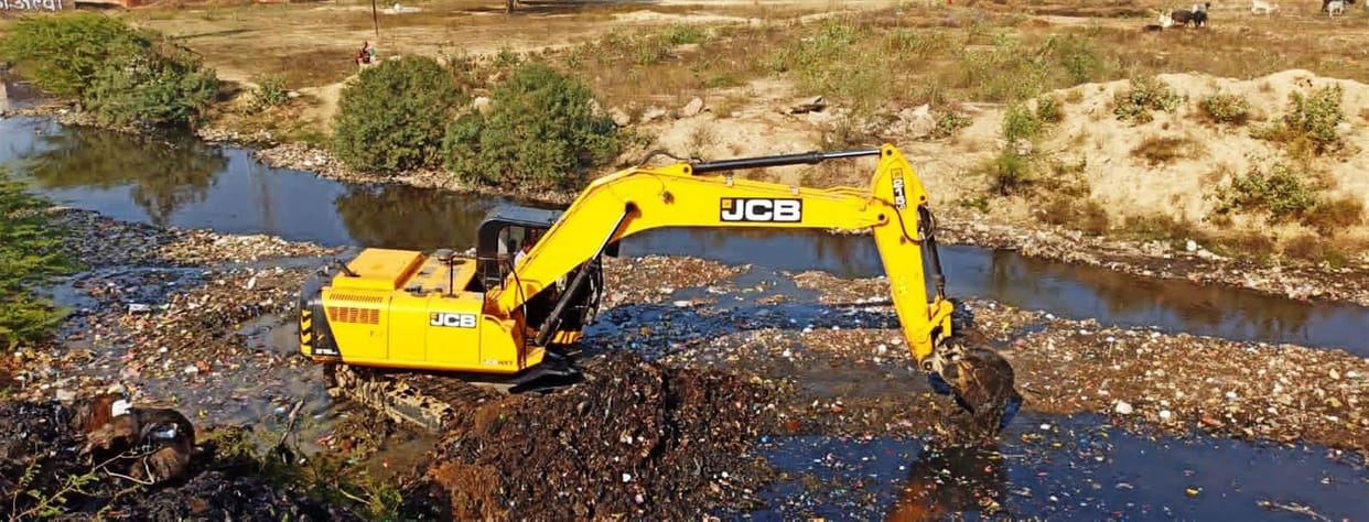 Those who throw garbage in the Karban river will be fined