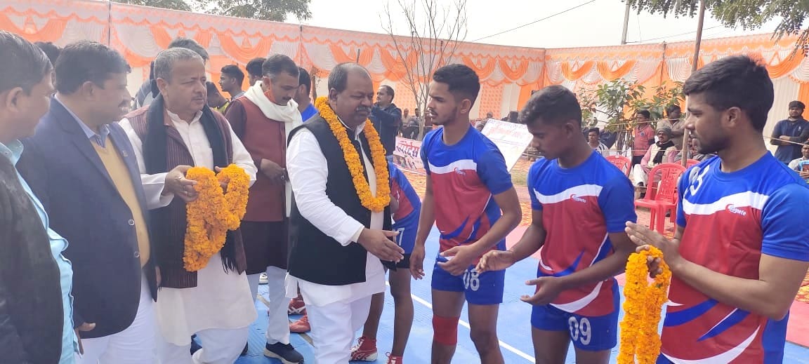 Jaunpur, Prayagraj, Chandauli and Varanasi won the match