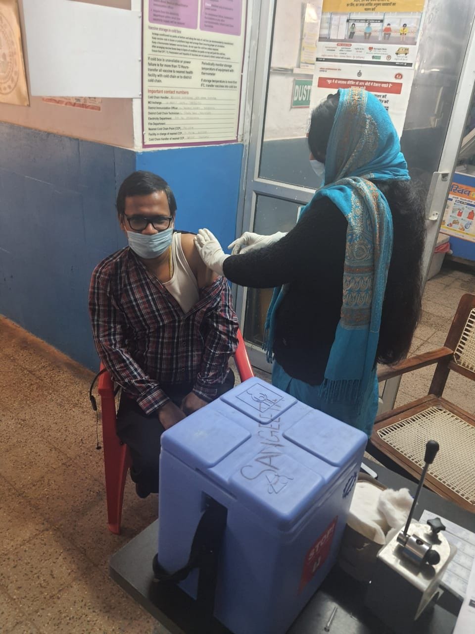 961 employee got vaccinated in the district