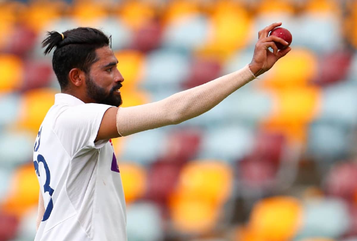 How Ravi Shastri made Mohammed Siraj stay back in Australia after his father's death 