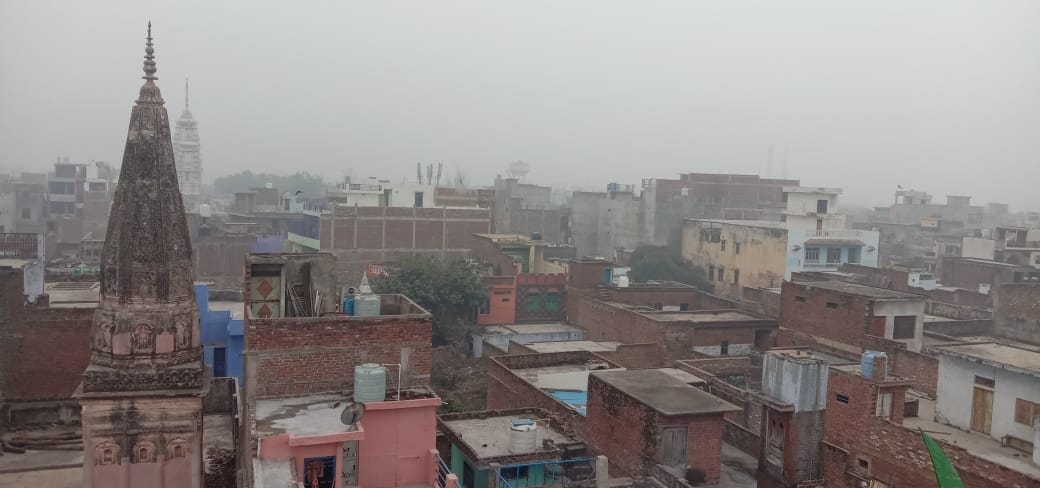 people shiverd due to cold wind