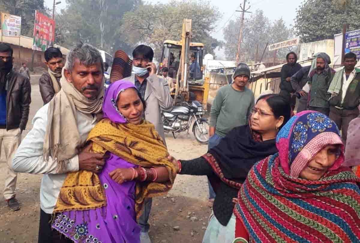 Lover and girlfriend hanged in unnao
