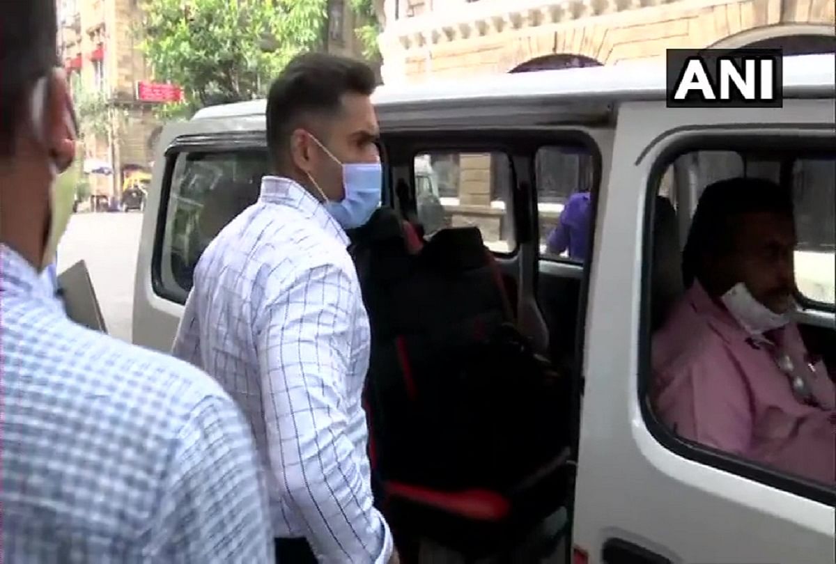 Maharashtra Minister Nawab Malik Son In Law Being Taken For Medical ...