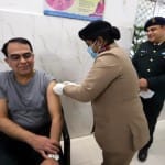 prayagraj news : आर्मी अस्पताल में शुरु हुआ कोरोना वैक्सीनेशन, सबसे पहले ब्रिगेडियर सुदीप भंडारी को लगी कोरोना वैक्सीन।