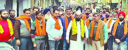 Raging traders warn of hunger strike