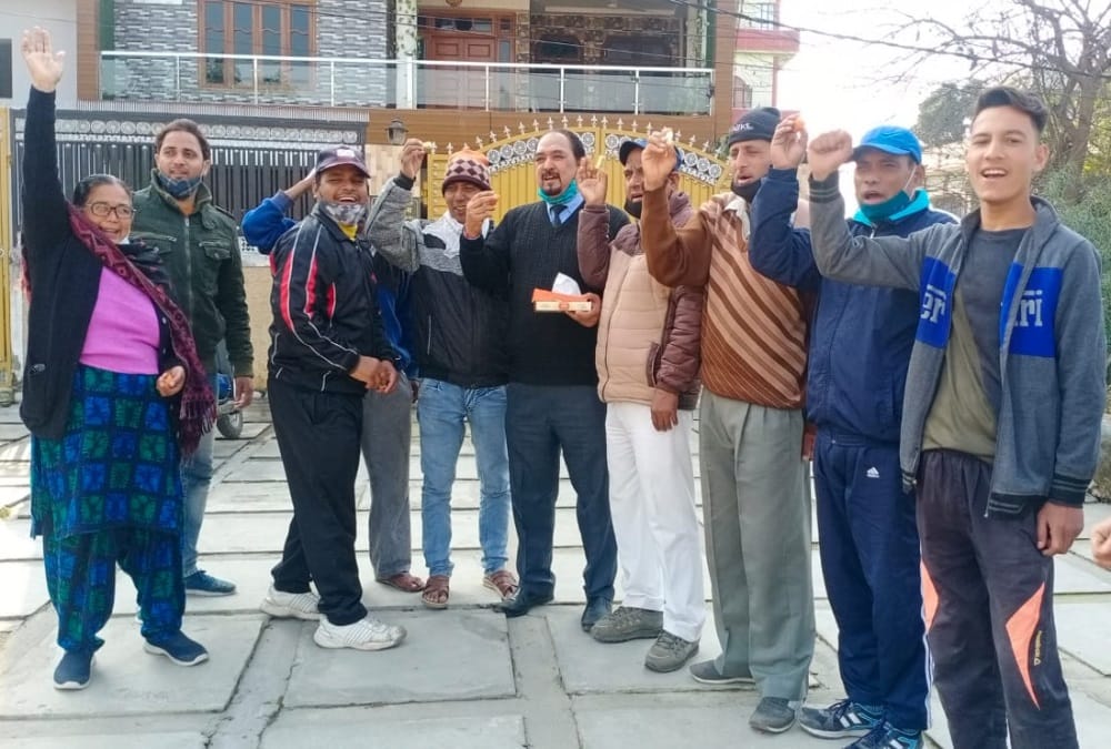 India vs Australia Match: Rishabh Pant Family Celebrate India team Victory in Roorkee photos