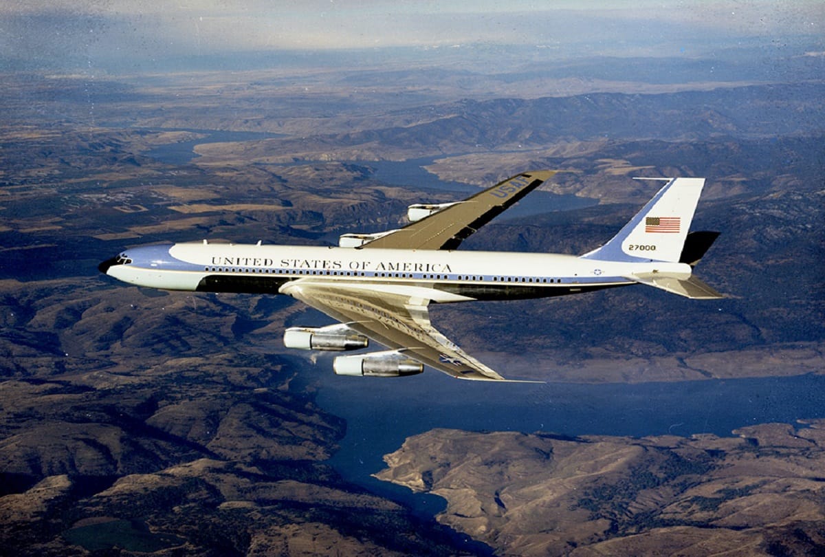 Donald Trump and His Grand Plan to Paint Air Force One Plane Red White and Blue