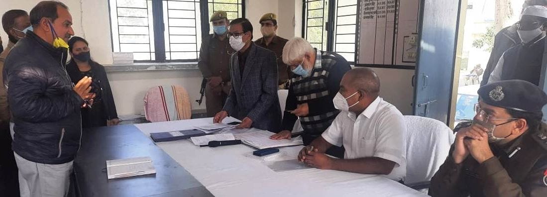 DIG and Commissioner listened to the complaint of the villagers