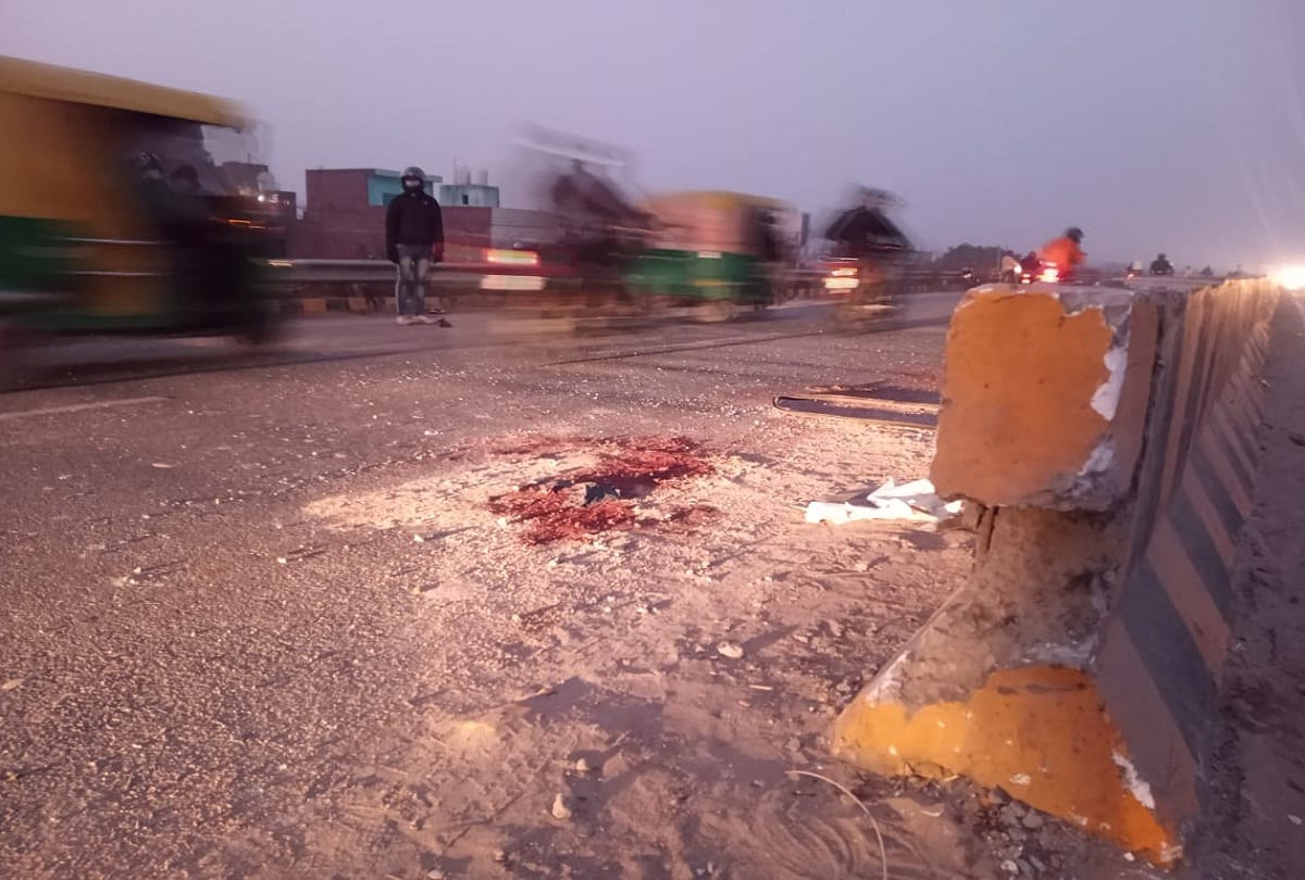 Two people died three seriously injured after auto colliding with dividerc