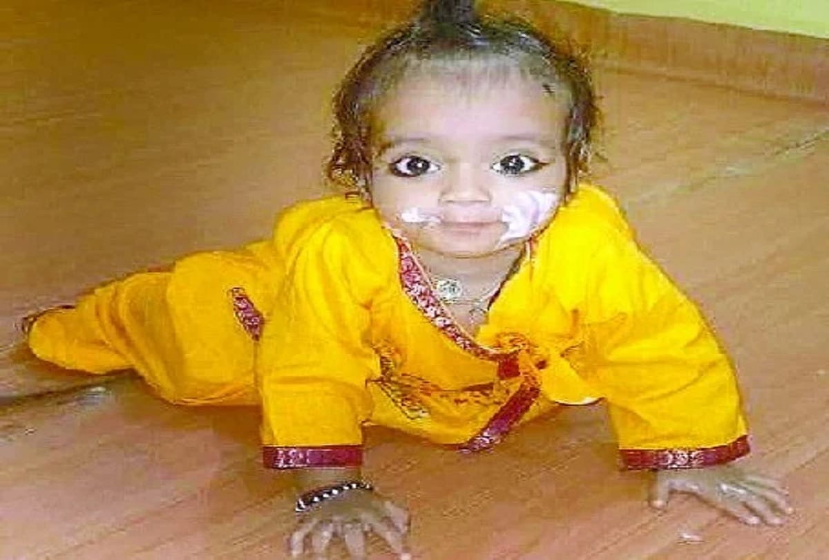 infant falls in a container full of boiling milk gets badly injured later died