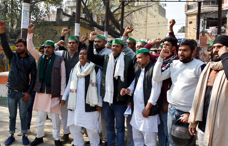 Farmers traveled to Delhi with national flag: Neeraj