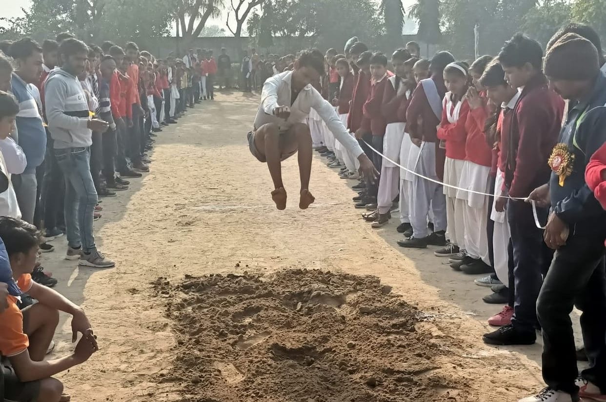 Wasim and Bhavna get first in long jump, Pallavi in eassay writing