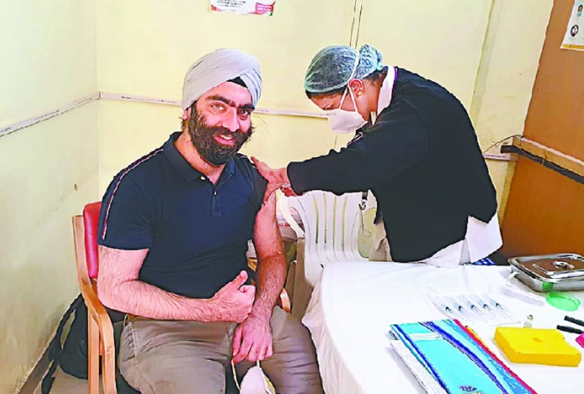 Due to technical flaws Corona vaccination low in Delhi on the second day
