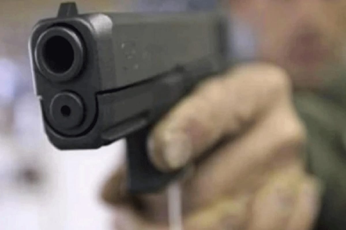 Pratapgarh: Woman shot dead for defecation
