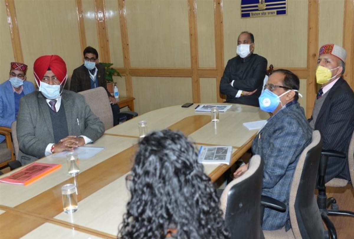 CM Jairam Thakur attend meeting for Safe City Project Mandi under Nirbhaya project by BSNl at Shimla