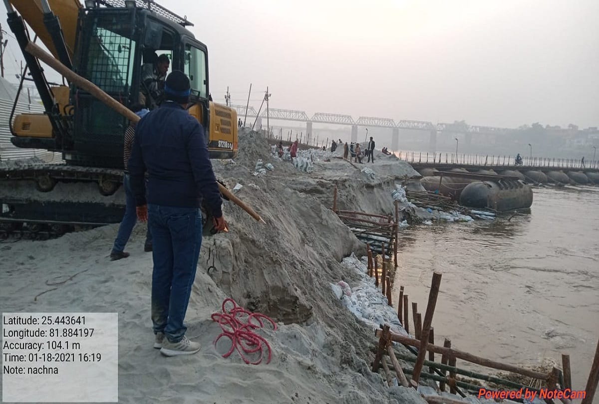 Seven camps displaced due to water intrusion in Dandibada, submerged portion under Shastri bridge