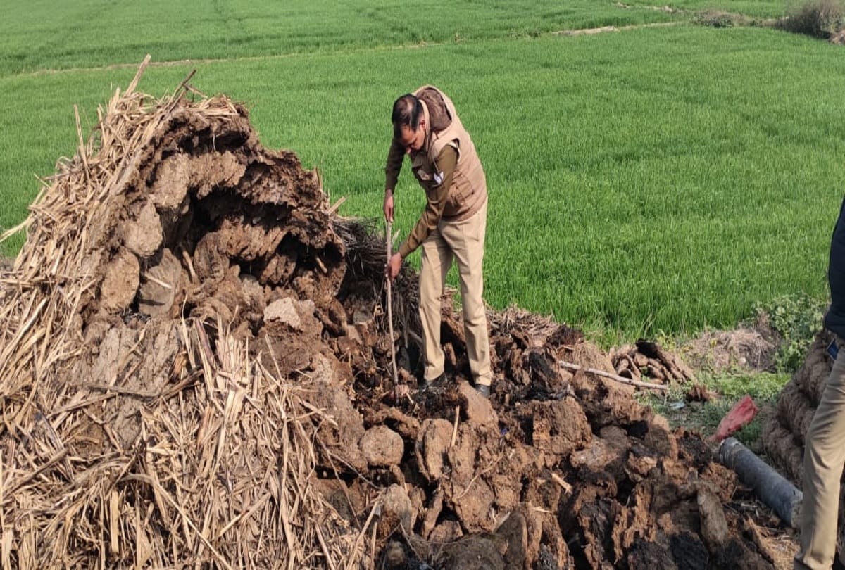 dead body of a girl found burning with a heap of dry cowdung cakes in rampur