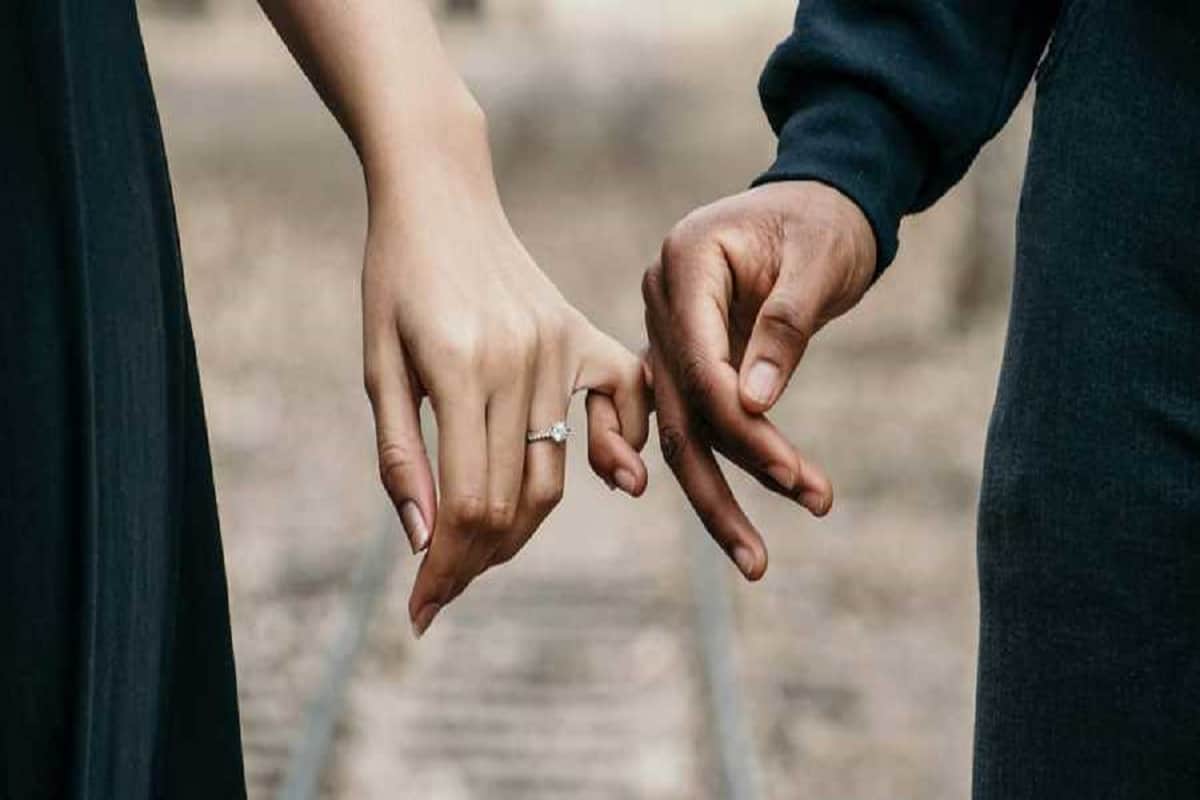 Mumbai model-cum-TV actress accuses pilot of rape on pretext of marriage Probe Underway