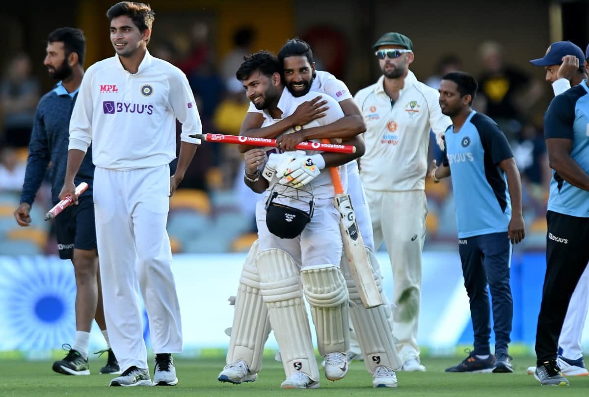 Rishabh Pant happy by comparison to dhoni but want to make his own identity
