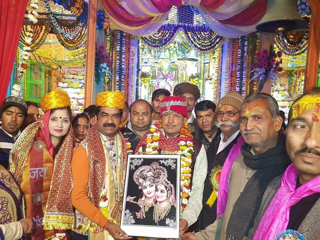 Hathras: Chappan bhog and Phulbangla organized at Sridauji Maharaj temple