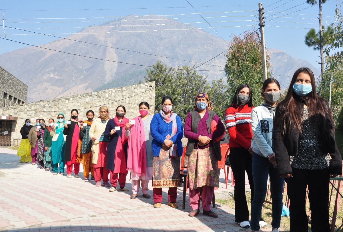 Eighty Percent Voting in Himachal Pradesh Panchayat Election Second Phase