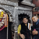 शिखर धवन ने काशी विश्वनाथ के दरबार में लगाई हाजिरी।
