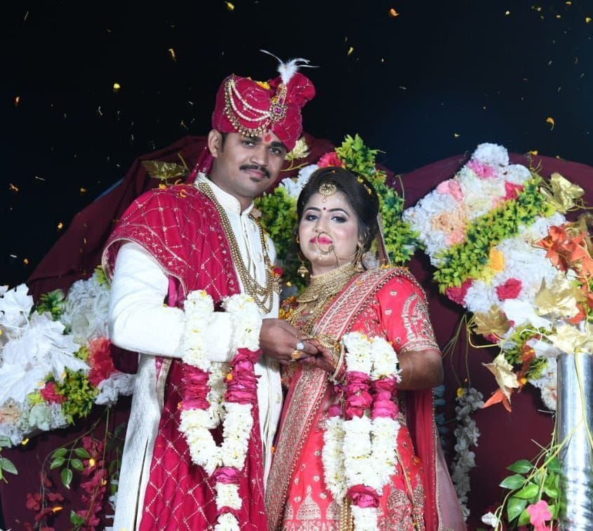 advocate take only 1 rupees in his marriage