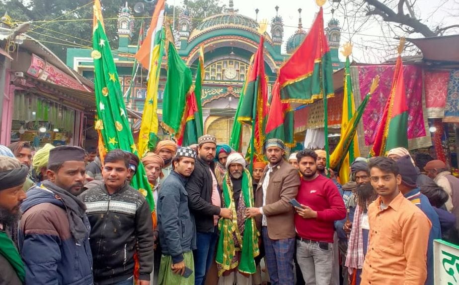 Felicitaciones se fue para Ajmer Sharif