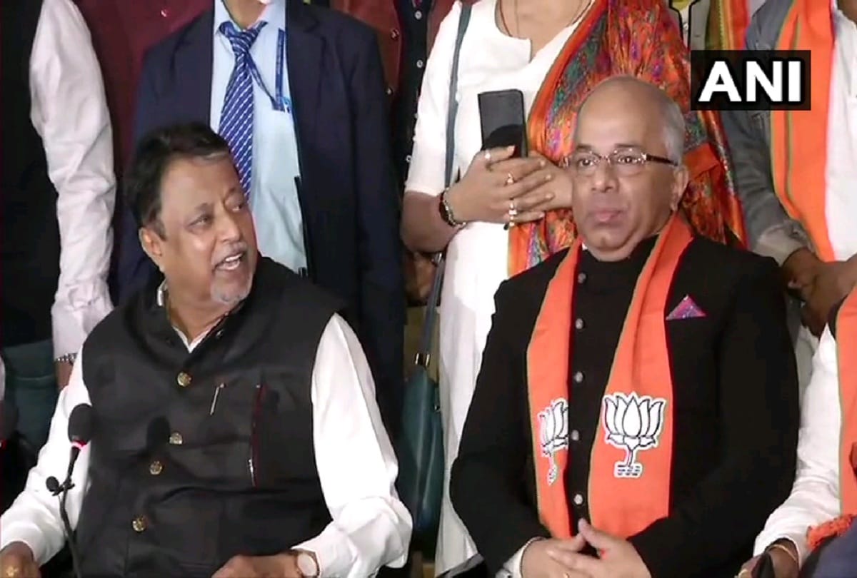 Ranjan Banerjee, senior Vice President of Aditya Birla Group, joins BJP in Kolkata