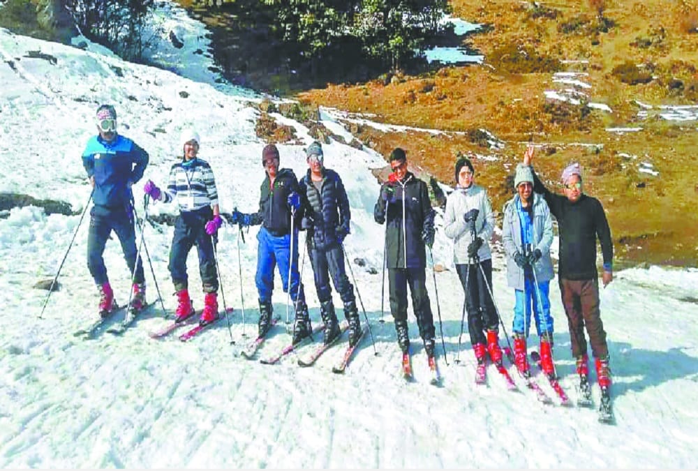 ITBP Soldiers Get skiing Training in Auli Photos