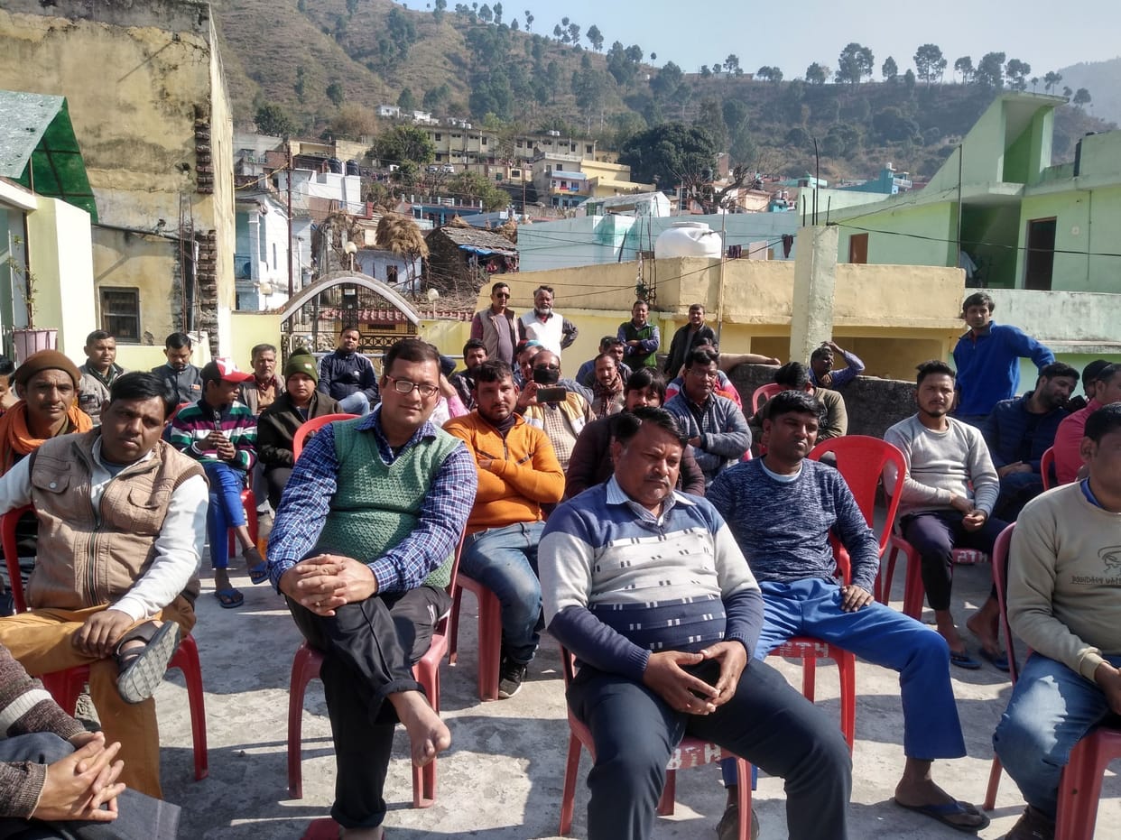 Traders demanded to set amount for giving eunuchs