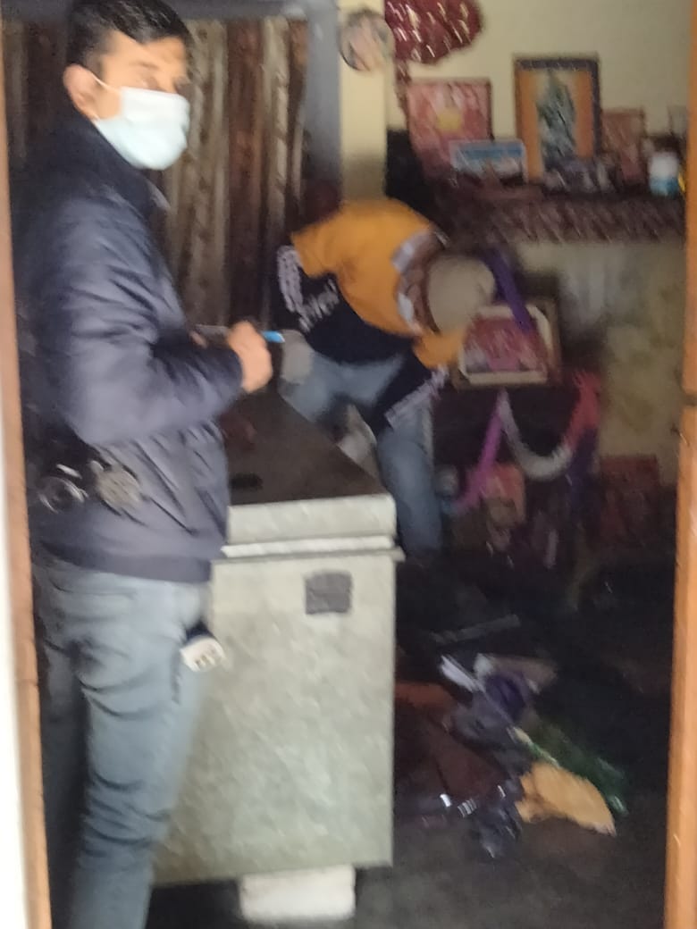 Thieves targeted Shani Dev temple and two houses