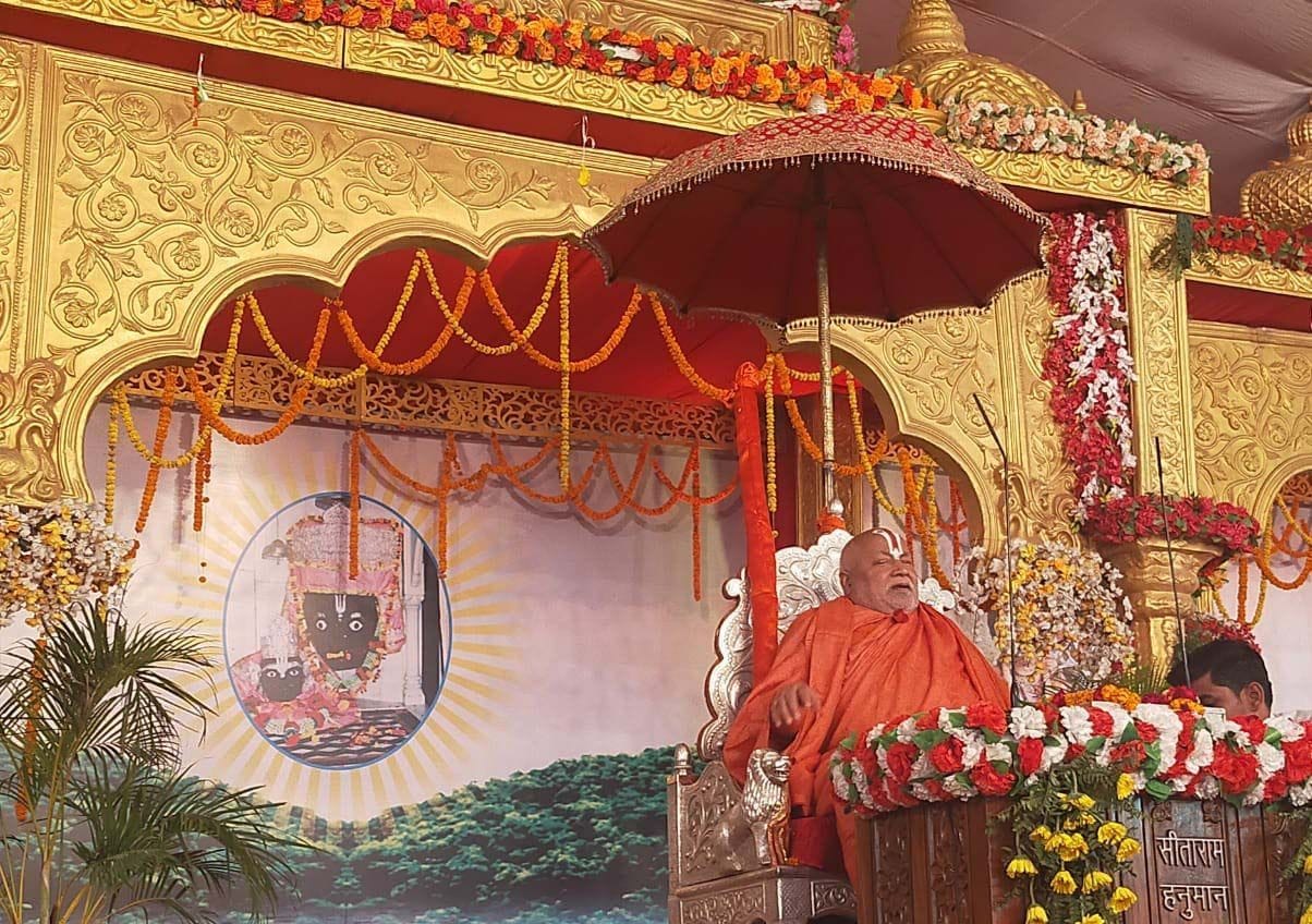 dhaarmik raajadhaanee bane chitrakoot: jagadguru raamabhadraachaary
