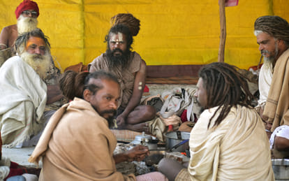 Land of priests inundated on Triveni Marg, crisis in dozens of camps