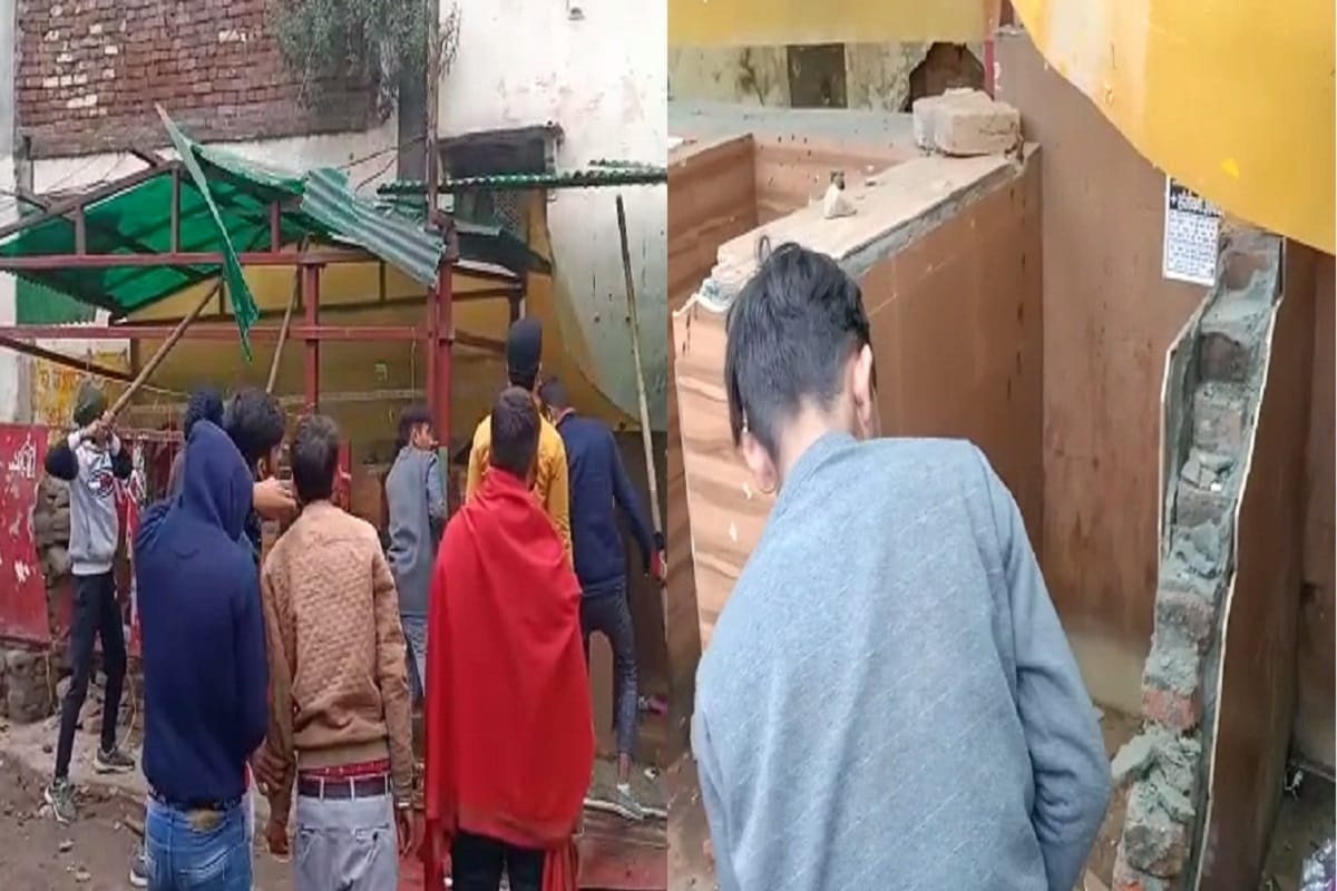 Hindu organization activists broke the toilet at the bus stand in Saharanpur