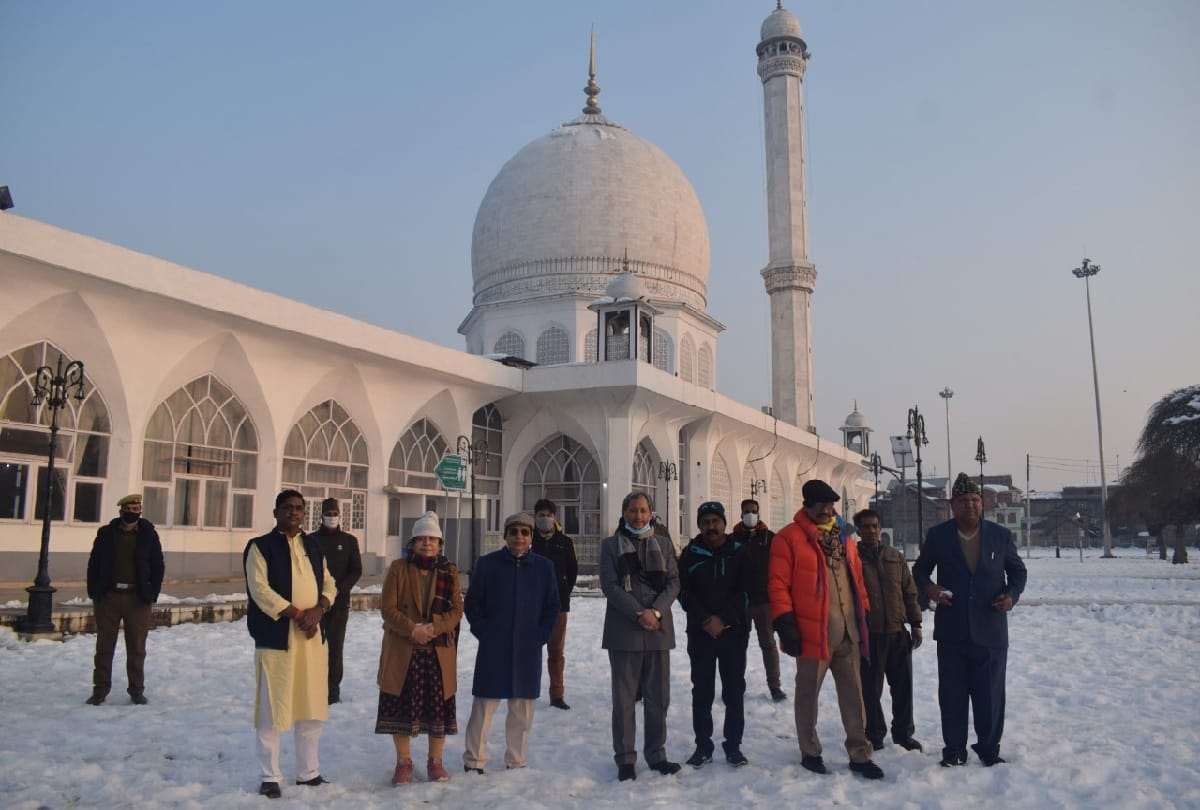 Jammu kashmir news Parliamentary delegation to reach Valley promote tourism