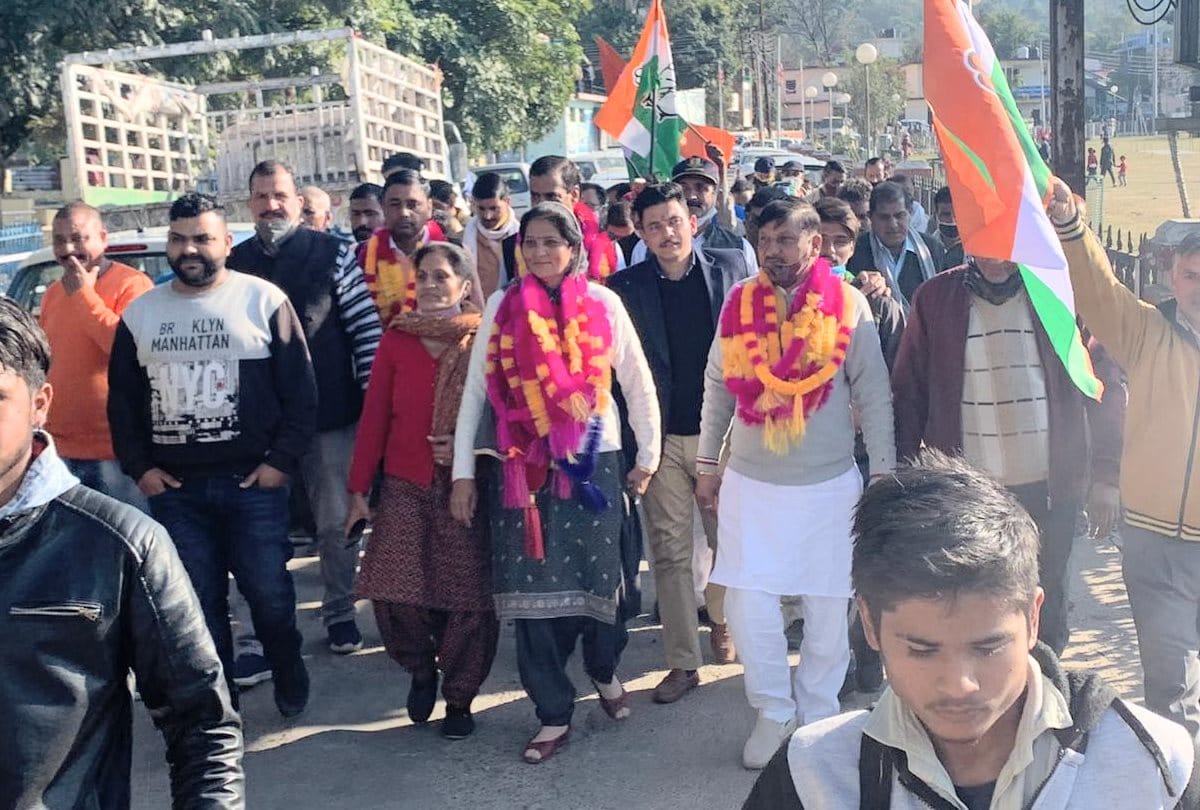 Congress Candidate Veena Dhiman elected President of  Municipal Council Sujanpur