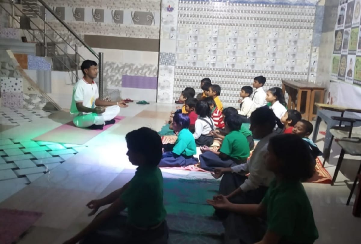 Kanpur news: carving poor children of slum as Yoga champions