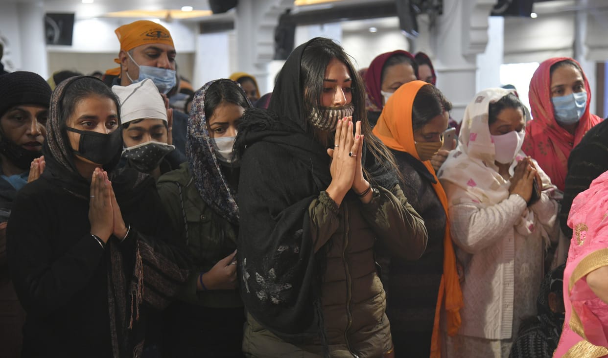 On the occasion of Prakash Parv of Shri Guru Gobind Singh ji, there was a congregation for the darshan of Gurudwara