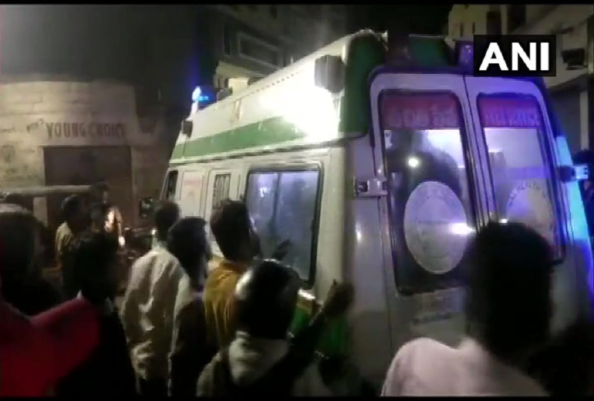 Hyderabad 13 persons were injured in a fire that broke out due to a cylinder explosion at a residence in Mir Chowk police station