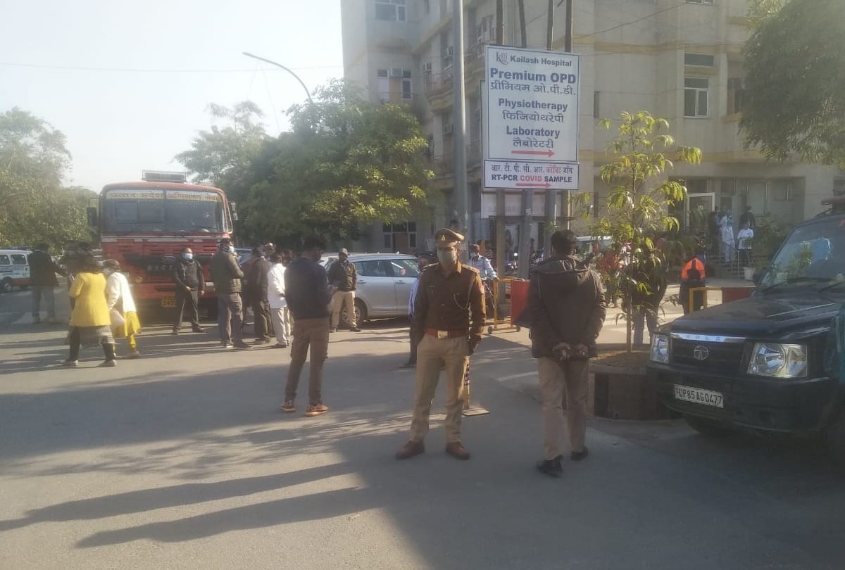 Noida sector 27 kailash hospital bomb information fire brigade police force and anti bomb squad deployed all update