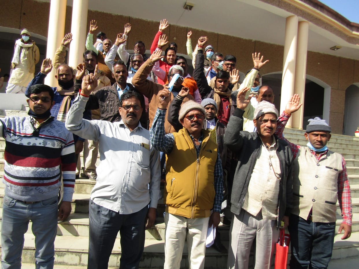 Protest and demonstration to stop operation of unauthorised vehicles