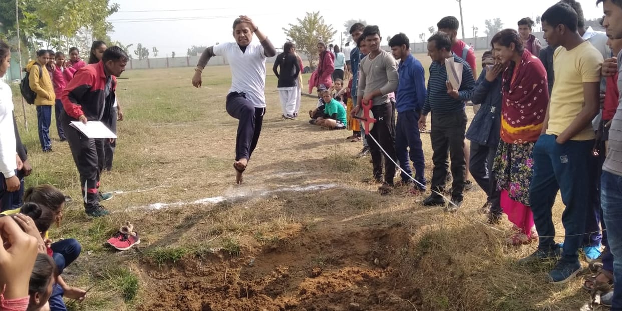 vandana and sanjay winner in long jump