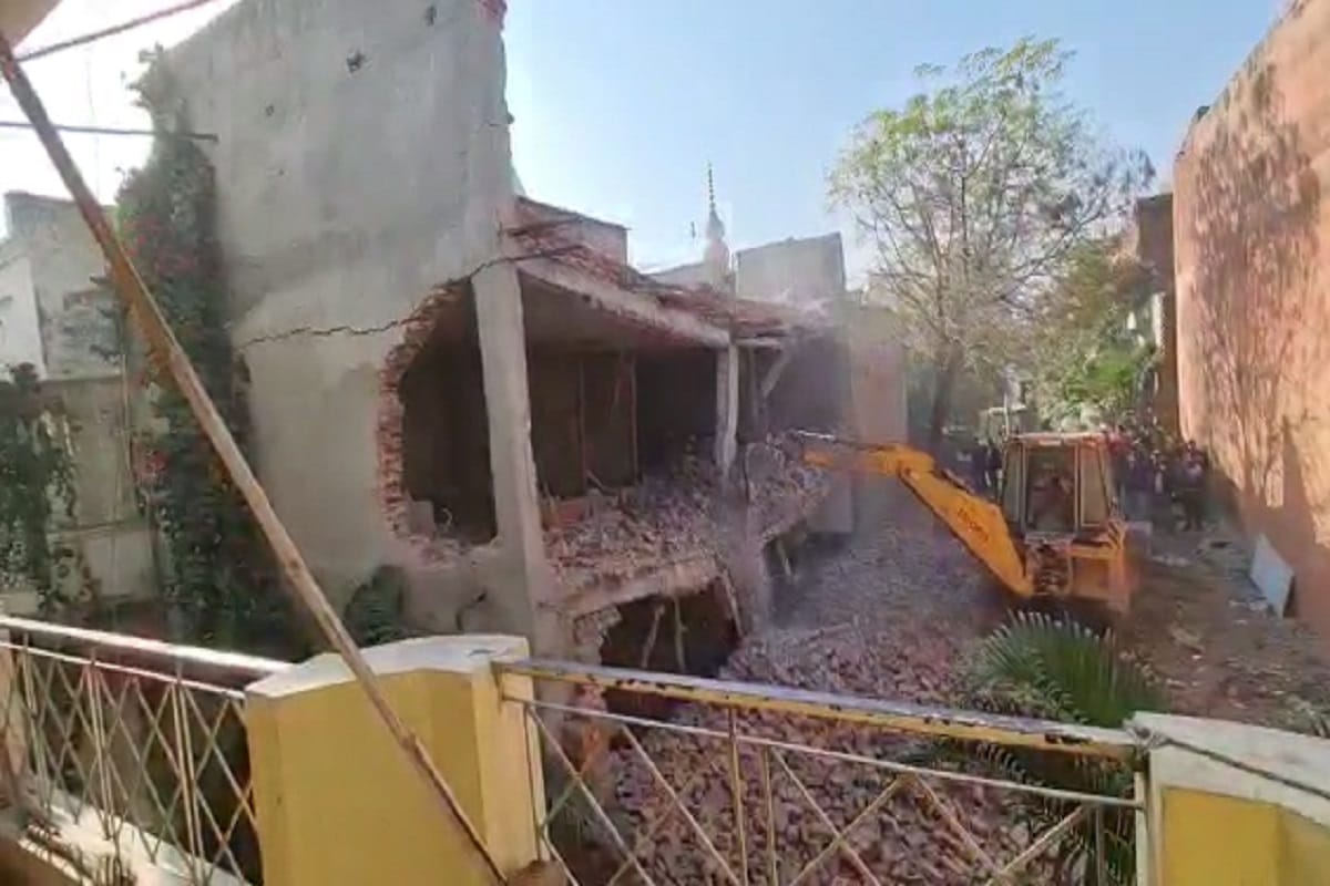 Meerut News: The MDA had made a special plan to demolish the kothi of Badan Singh Baddo